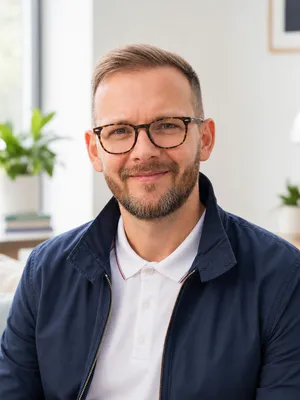 A picture of James, the software engineer behind DevServe